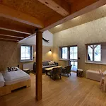 Montanie Hotel 4*